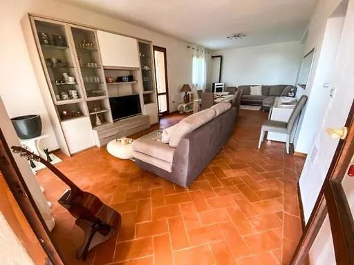 Oda ve Kahvaltı B&B Peonia Sun Light SantʼAntìoco