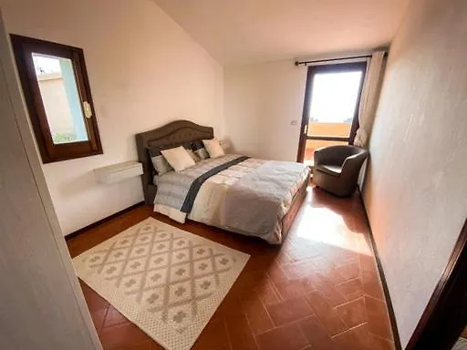 Oda ve Kahvaltı B&B Peonia Sun Light SantʼAntìoco