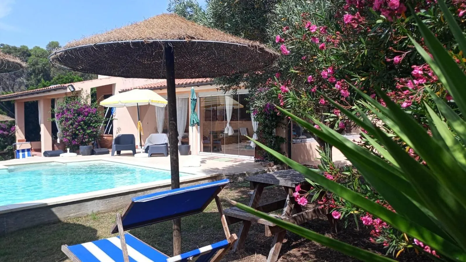 B&B Peonia Sun Light SantʼAntìoco Oda ve Kahvaltı